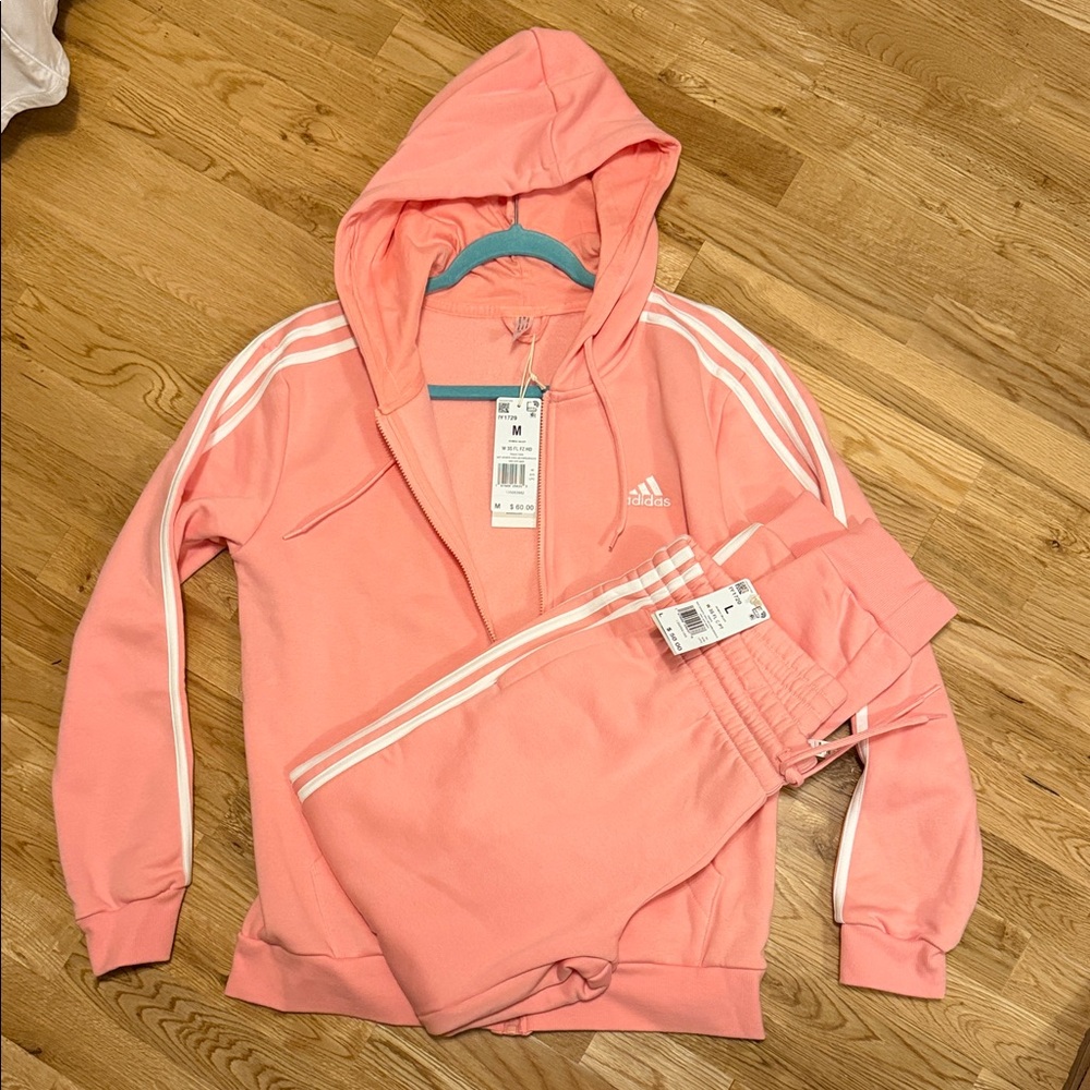Adidas women’s sweatsuit jacket Medium pants large NWT